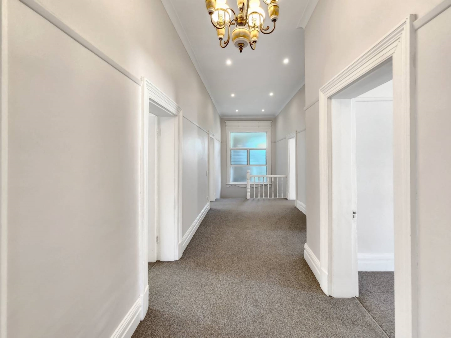 To Let 3 Bedroom Property for Rent in Sea Point Western Cape